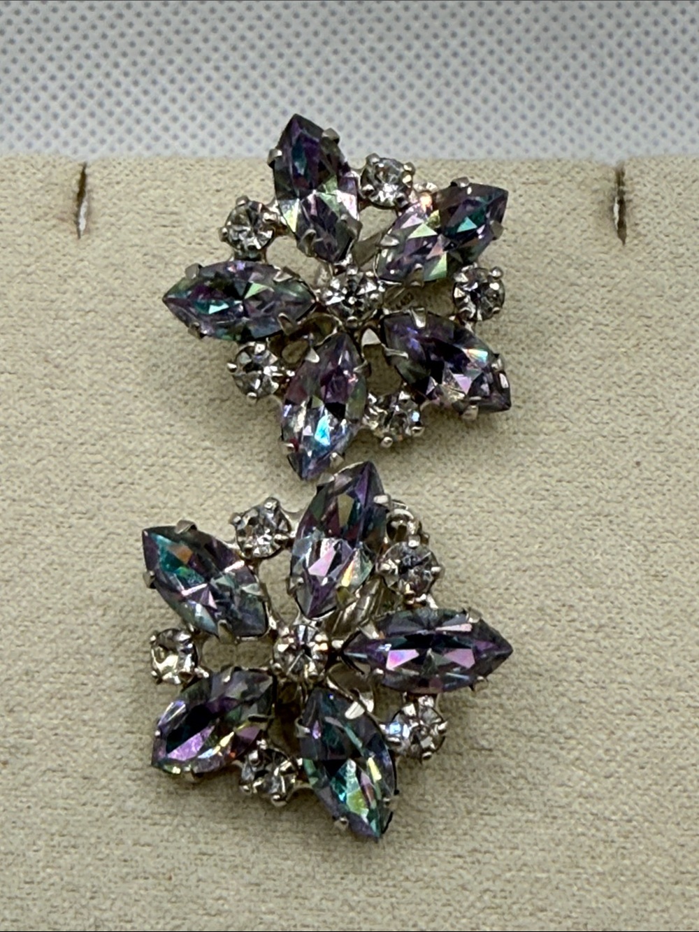 Vintage Iridescent B David Purple rhinestone Floral Earrings clip starburst
